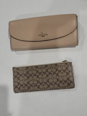Coach Blush Women's Solid Logo Wallet Signature Theme Stylish Designer Accessory